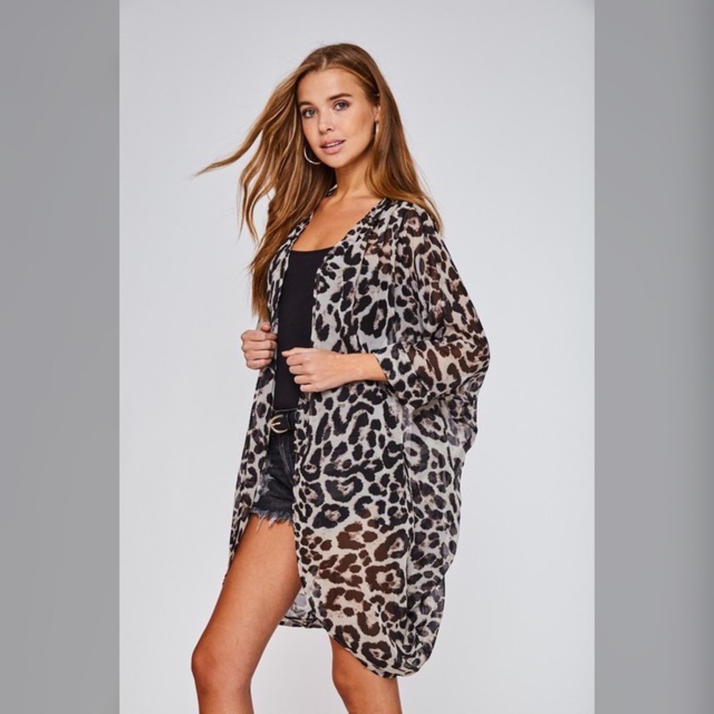 Last 1 New Cozy Chic Leopard Kimono Cardigan - Picture 4 of 7